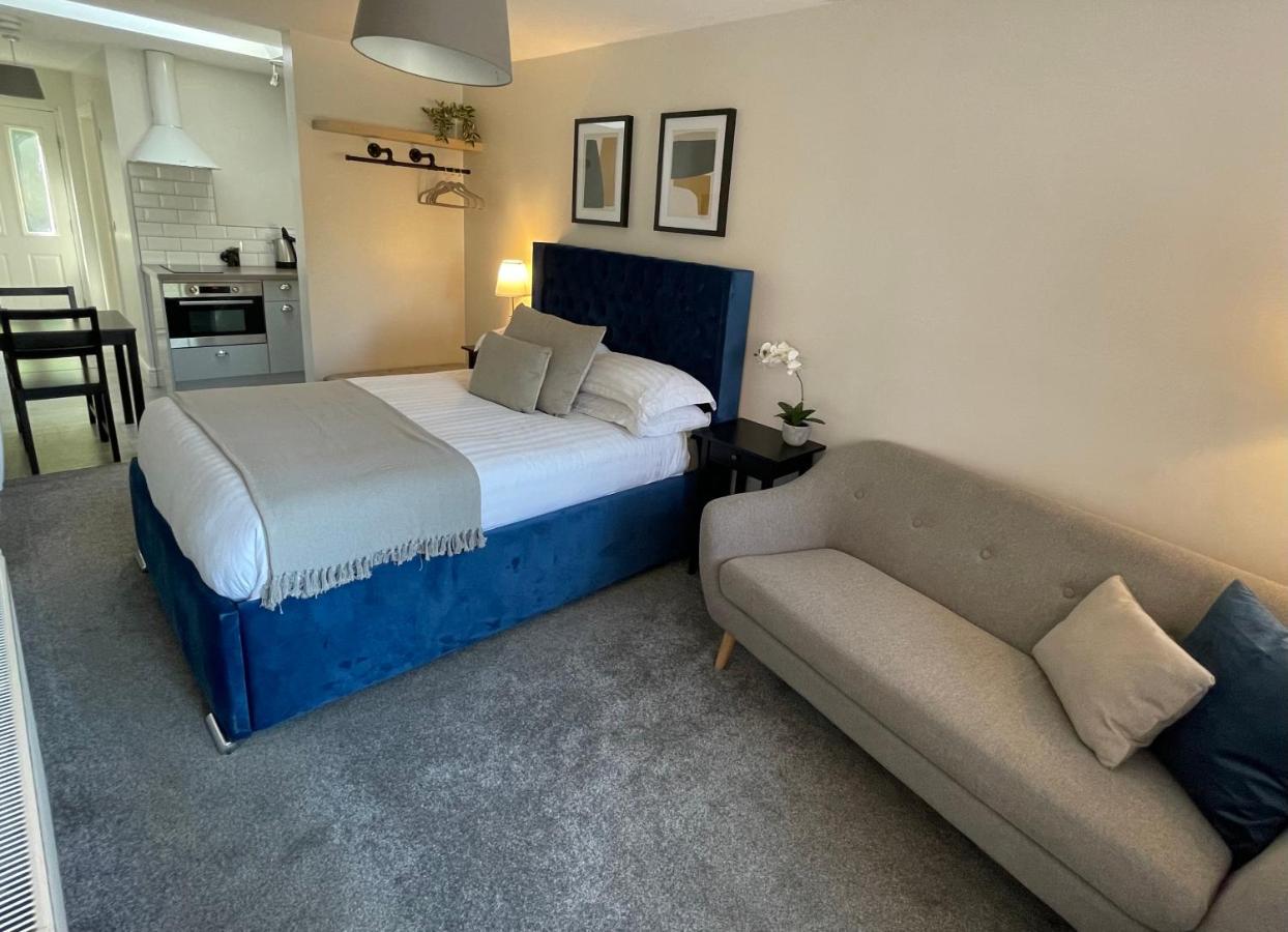 Cannock Hotel Apartments Extérieur photo