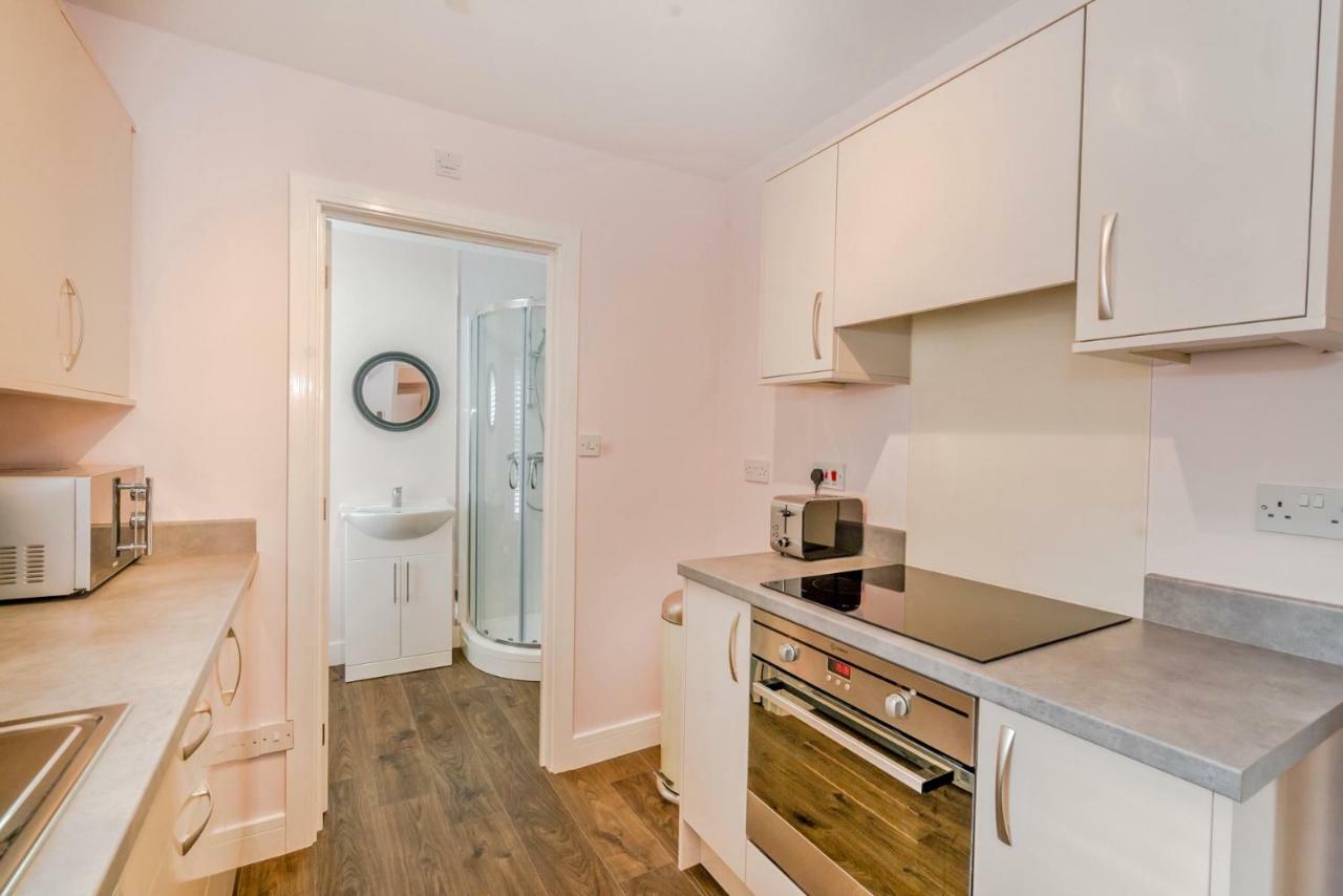 Cannock Hotel Apartments Extérieur photo